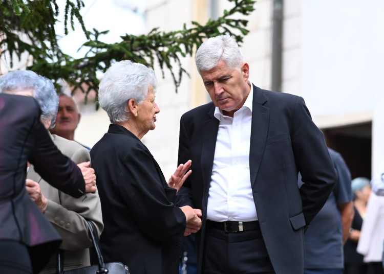 Borjana Krišto u Konjicu: Ustrajno ćemo se boriti za svoju domovinu