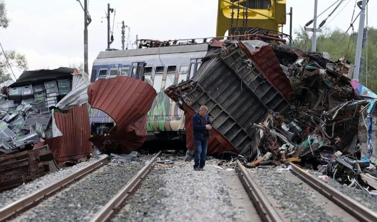 Na mjestu nesreće kod Novske uklanjaju se vagoni: ‘Posao je zahtjevan, teško je predvidjeti kada ćemo pustiti promet’