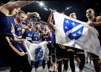 Vukadin:  Ako žele bošnjačku reprezentaciju neka je prave na svojih 23 %, bizarno je vidjeti ratne zastave Armije na proslavi pobjede