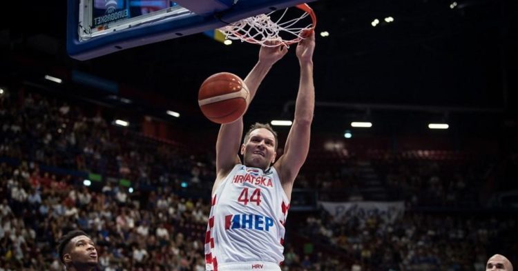 Hrvatska važnom pobjedom praktički osigurala osminu finala