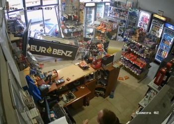 Drinovci: Kamionom u benzinsku postaju