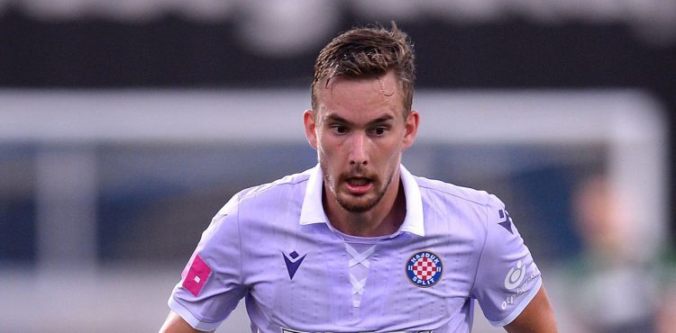 Filip Bradarić raskinuo ugovor s klubom, spominje se da je pred vratima Hajduka