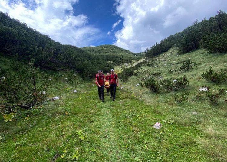 Maloljetnik ozlijeđen pri spuštanju s Velikog Vrana