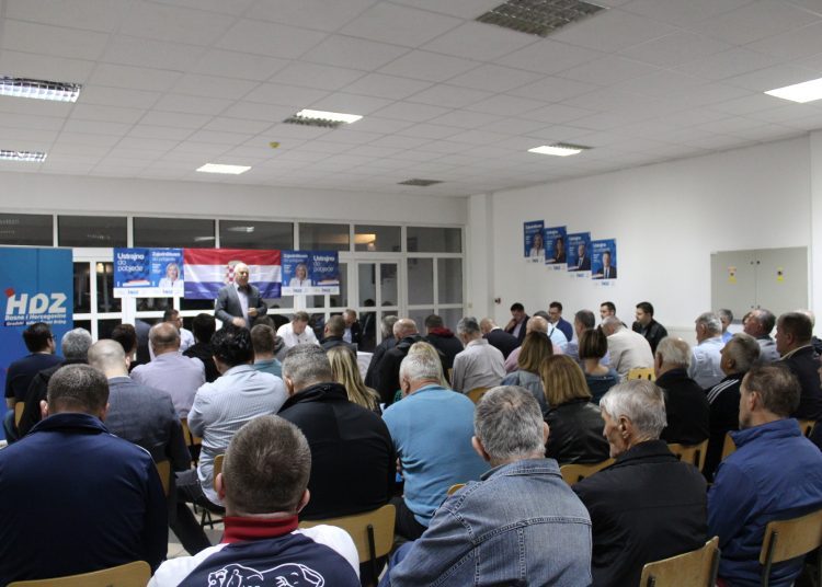 Skupovi HDZ BiH na Dužicama i Privalju: Zakon o zaštiti obitelji s troje i više djece nije predizborni