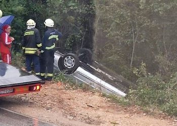 Širokobriješka obilazna cesta: Automobil završio na krovu