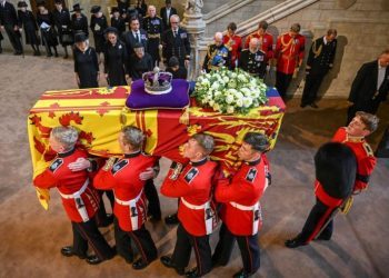 Velika Britanija i brojni strani uzvanici oprostili se od Elizabete II