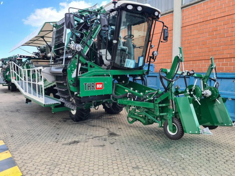 U Hercegovini najsuvremeniji stroj za berbu rajčice na svijetu