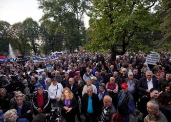 Izbori pokrenuli Srbe na ulice, Bošnjake razjedinili, a Hrvate još više homogenizirali
