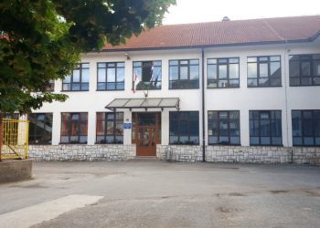 Opljačkana škola u Grudama