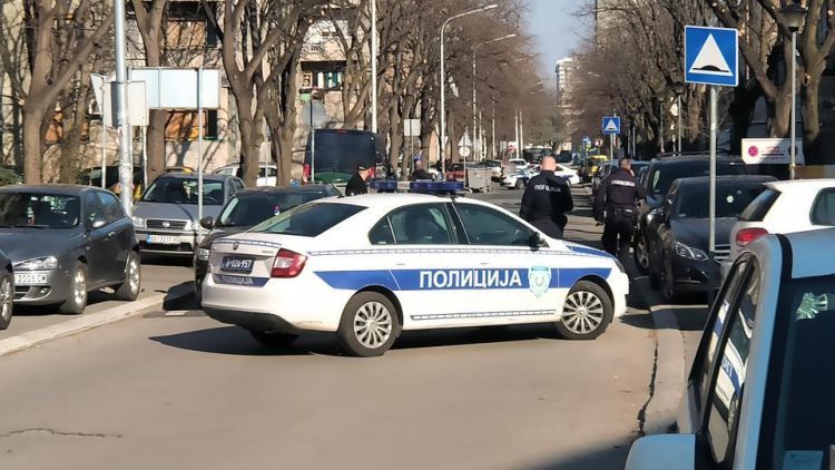 Strava u Beogradu: Hrvaticama ponudio prijevoz pa ih zaključao dok ne plate, oduzeo im i mobitel