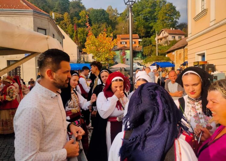 Suradnja Posušja i Hrvatske Kostajnice nastavljena na kulturnom polju