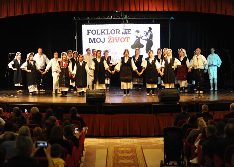 Veličanstven folklorni koncert u čast pokojnog Marija Pinjuha