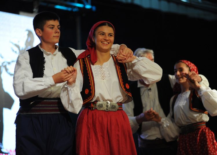 Veličanstven folklorni koncert u čast pokojnog Marija Pinjuha