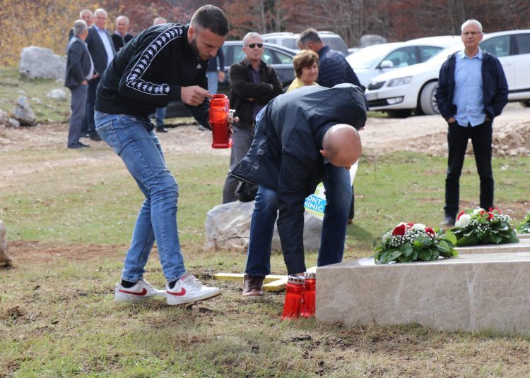 Obnovljen spomenik duvandžijama na Rosuljama