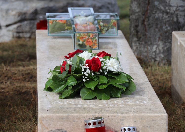 Obnovljen spomenik duvandžijama na Rosuljama