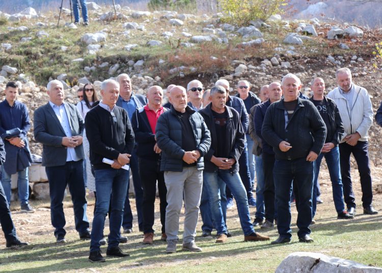 Obnovljen spomenik duvandžijama na Rosuljama