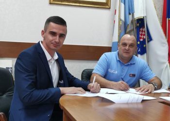 MUP ŽZH potpisao ugovore s kadetima