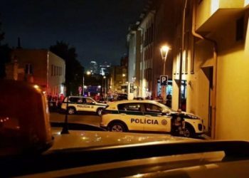 Pucnjava u gay baru, tinejdžer ubio dvojicu pa sebe