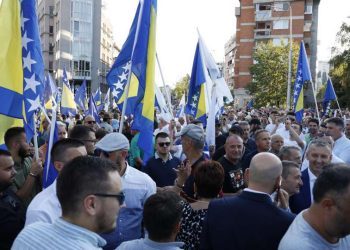 Jačaju udari na kritičare iz političkog Sarajeva