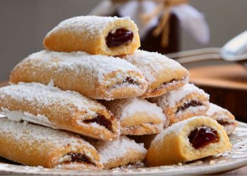 Recept za prhke štrudlice punjene pekmezom koje se tope u ustima
