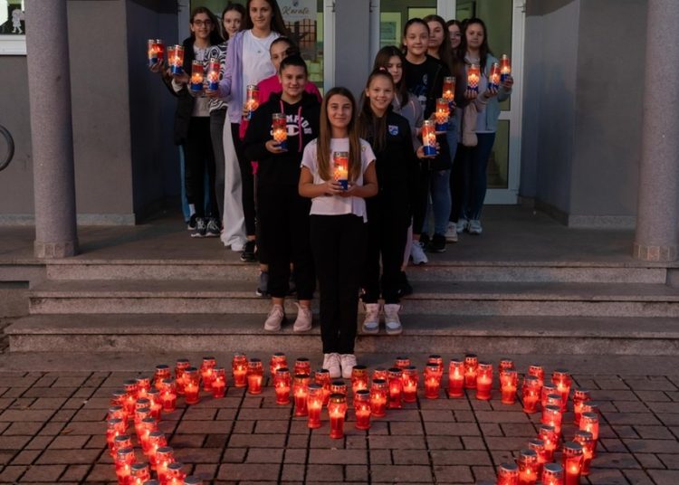 Učenici Druge osnovne škole Široki Brijeg odali počast Vukovaru