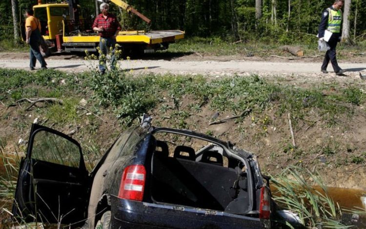 Vozačica autom sletjela u odvodni kanal – nije preživjela unatoč pokušajima reanimacije