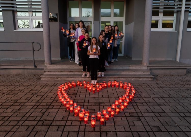 Učenici Druge osnovne škole Široki Brijeg odali počast Vukovaru