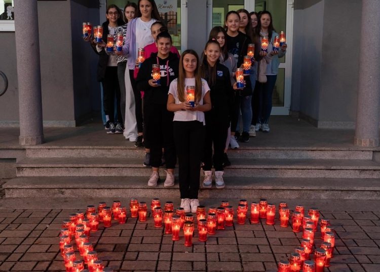 Učenici Druge osnovne škole Široki Brijeg odali počast Vukovaru