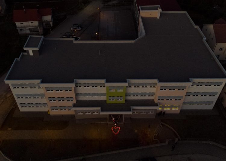 Učenici Druge osnovne škole Široki Brijeg odali počast Vukovaru