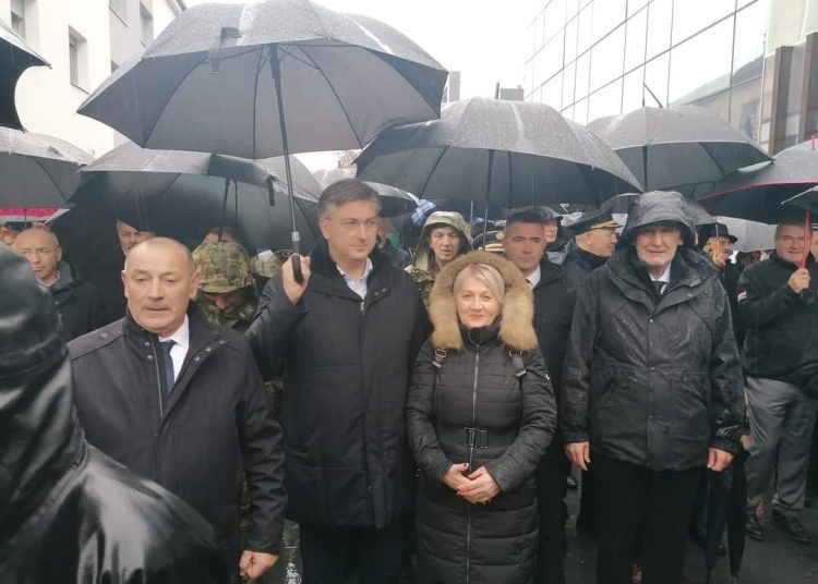 Borjana Krišto predvodila izaslanstvo HDZ-a BiH i HNS-a na obilježavanju Dana sjećanja na žrtvu Vukovara