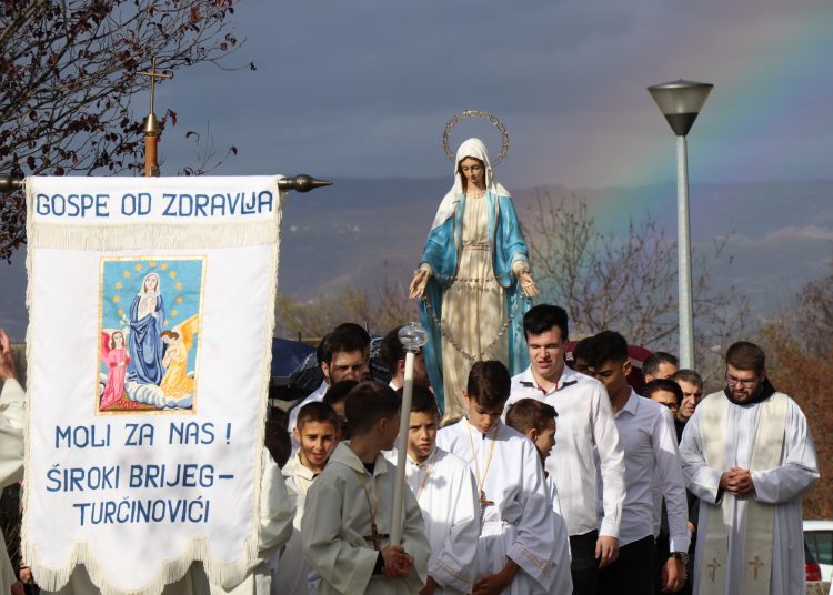 Turčinovići: Proslavljen blagdan Gospe od Zdravlja i 40 godina crkve