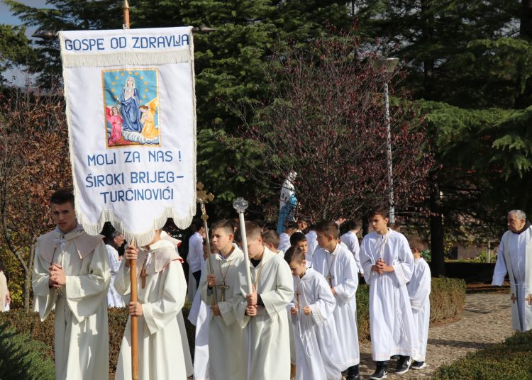 Turčinovići: Proslavljen blagdan Gospe od Zdravlja i 40 godina crkve