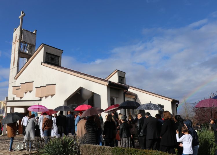 Turčinovići: Proslavljen blagdan Gospe od Zdravlja i 40 godina crkve