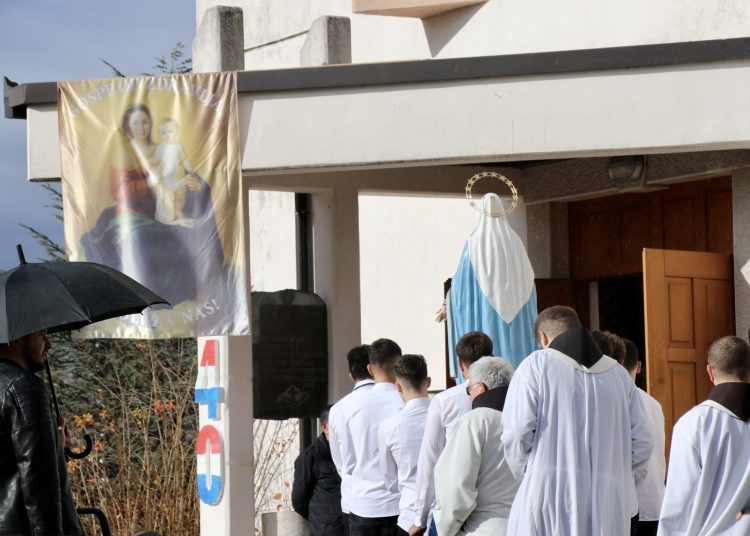 Turčinovići: Proslavljen blagdan Gospe od Zdravlja i 40 godina crkve