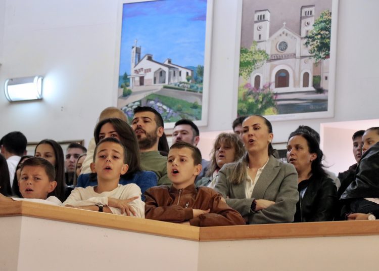 Turčinovići: Proslavljen blagdan Gospe od Zdravlja i 40 godina crkve