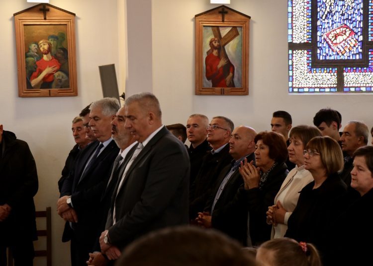 Turčinovići: Proslavljen blagdan Gospe od Zdravlja i 40 godina crkve
