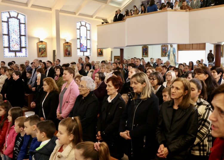 Turčinovići: Proslavljen blagdan Gospe od Zdravlja i 40 godina crkve