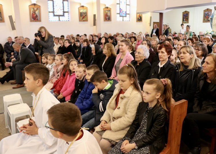 Turčinovići: Proslavljen blagdan Gospe od Zdravlja i 40 godina crkve