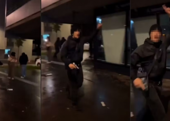 Strašno: Uzvikivao “Allahu Akbar” i pucao iz pištolja