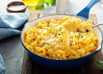 Najlakši recept za kremastu tjesteninu sa sirom koja se topi u ustima