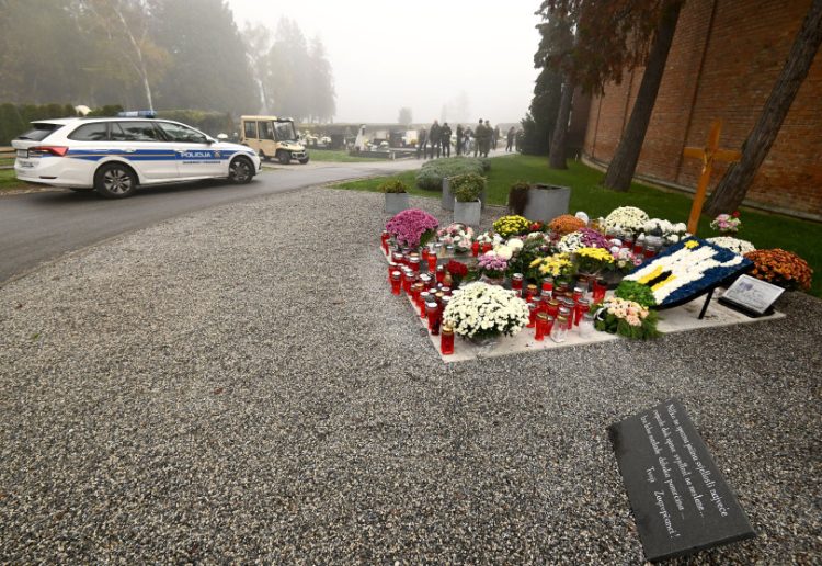 Milan Bandić konačno dobiva spomenik na Mirogoju