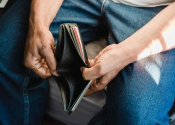 EU ulazi u recesiju, inflacija će trajati dulje nego se očekivalo