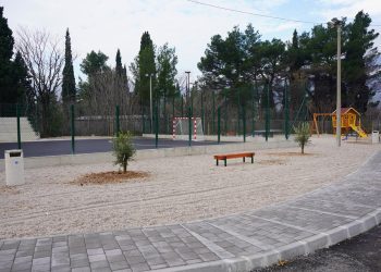 Rodoč: Završen projekt rekonstrukcije malonogometnog igrališta, izgrađen parking prostor i dječje igralište