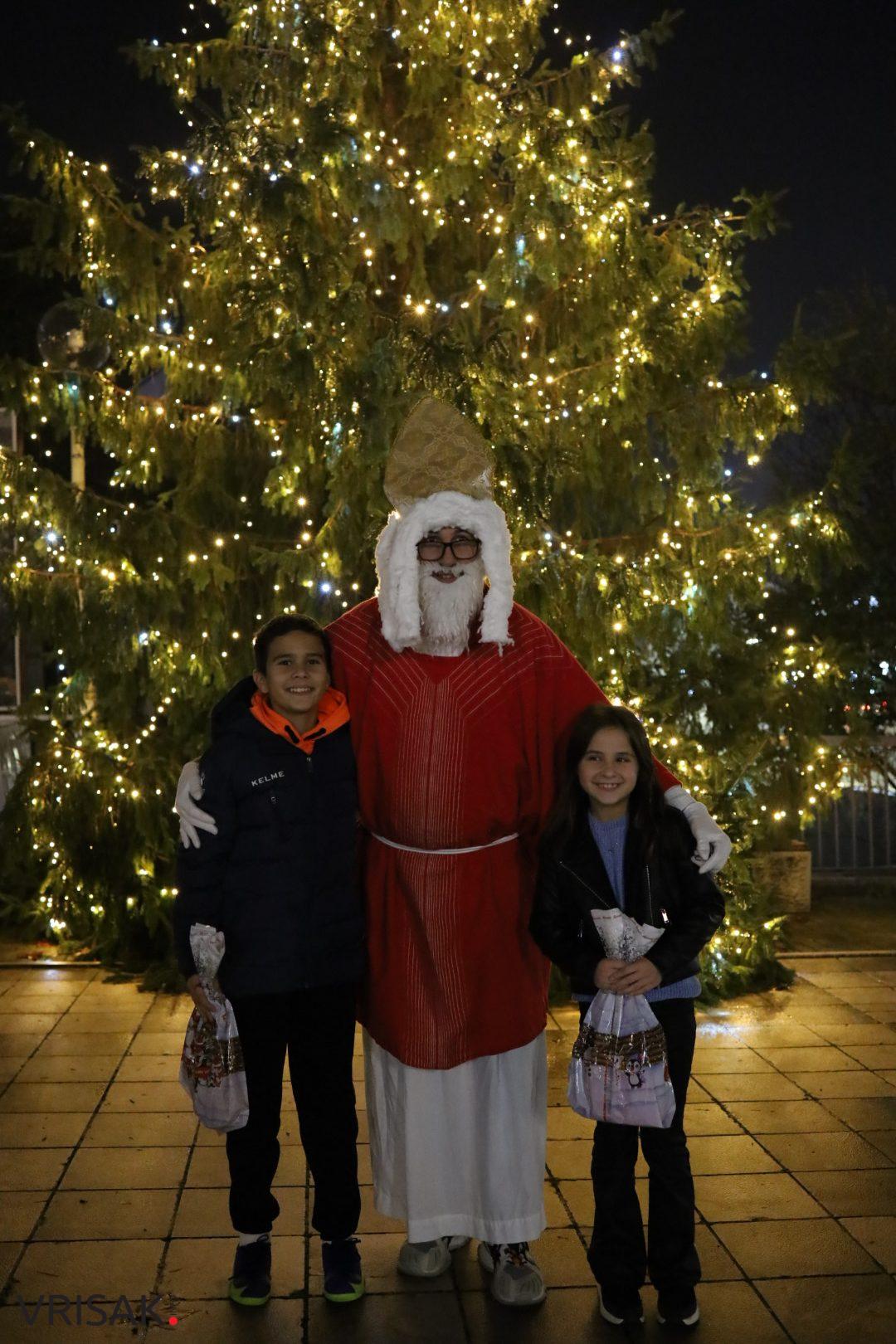 Sveti Nikola darivao najmlađe Širokobriježane (FOTO)