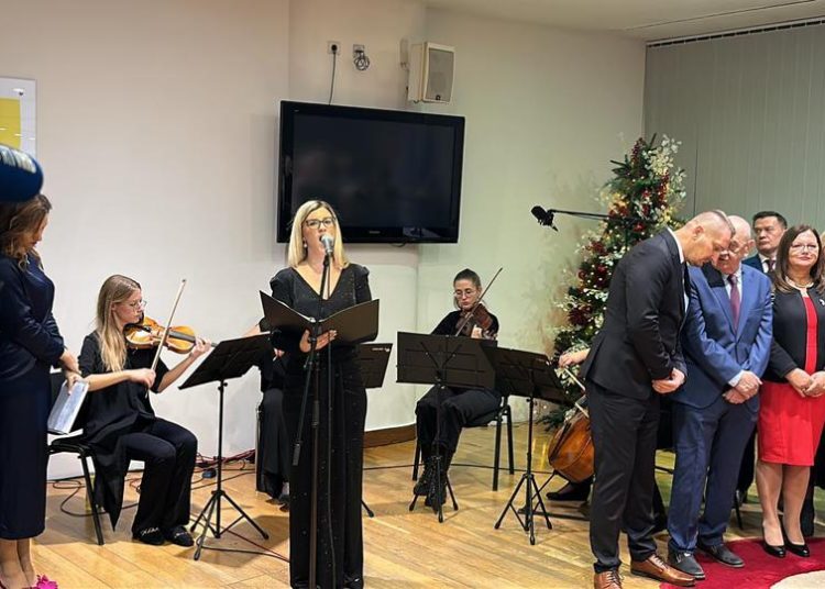 Brojni visoki dužnosnici na Božićnom prijemu kod Čovića