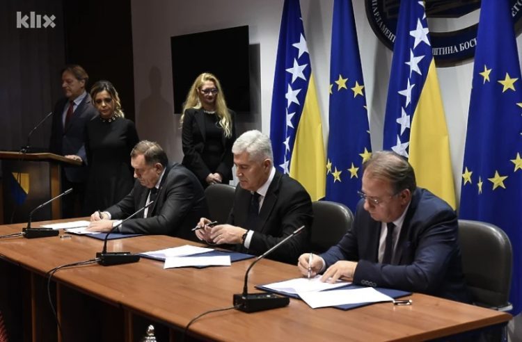 Čović, Dodik i Nikšić potpisali sporazum, vlast se formira u rekordno kratkom roku i k tomu uz usvojeni program