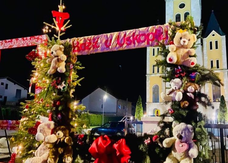 7.Božićni sajam u Uskoplju nadmašio očekivanja organizatora