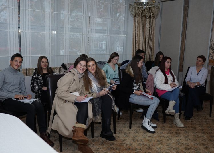 U Širokom Brijegu održana debata naziva “I ja se pitam”