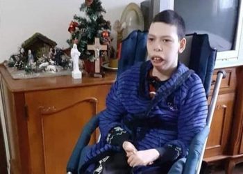 Pomozimo malom Andiju: 16-godišnji dječak cijeli život se bori s brojnim dijagnozama, potrebna mu je naša pomoć