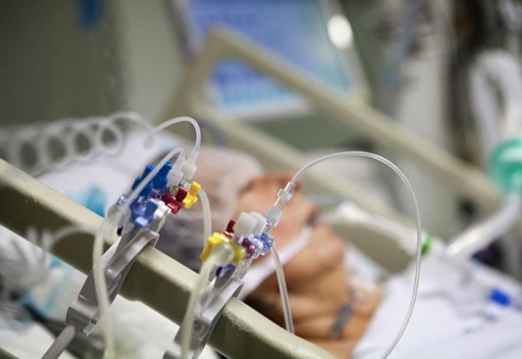 Bolest ne bira: Cimerici gasila respirator, iznervirao je zvuk